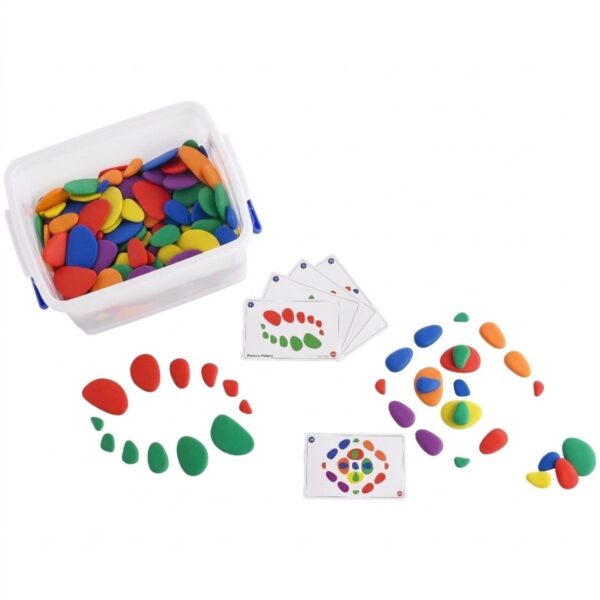 Barevné duhové kamínky smyslové set 252 ks Barevné duhové kamínky smyslové set 252 ks Rainbow Pebbles classroom set je konstrukční a matematická pomůcka určená pro rozvoj jemné motoriky